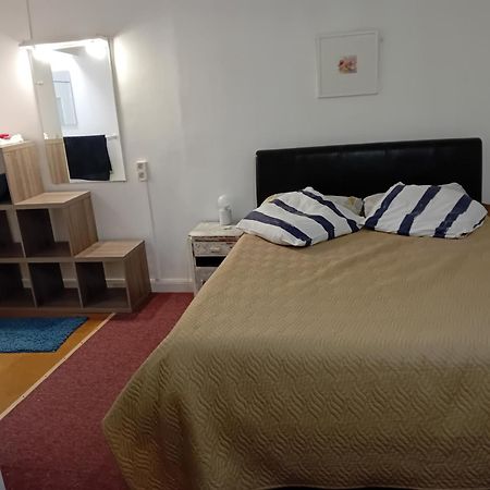 Gazelle Guest House And Art Gallery Ruffec  Εξωτερικό φωτογραφία